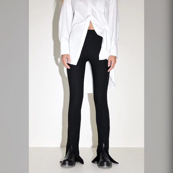 #Cybermondaysale ZARA HIGH WAISTED BLACK RIBBED FLARED LEGGINGS - Picture 5 of 9